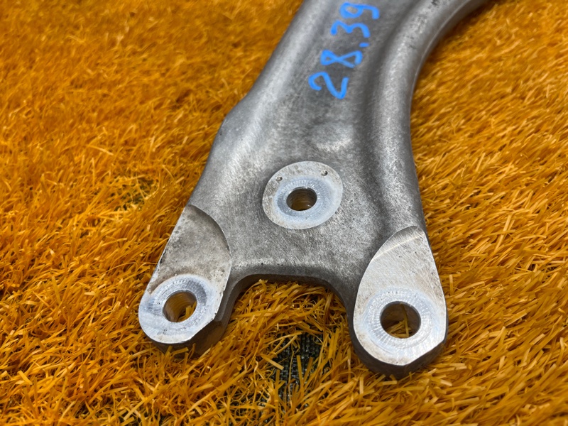 Рычаг подвески нижний, 2500 рублей, Красноярск