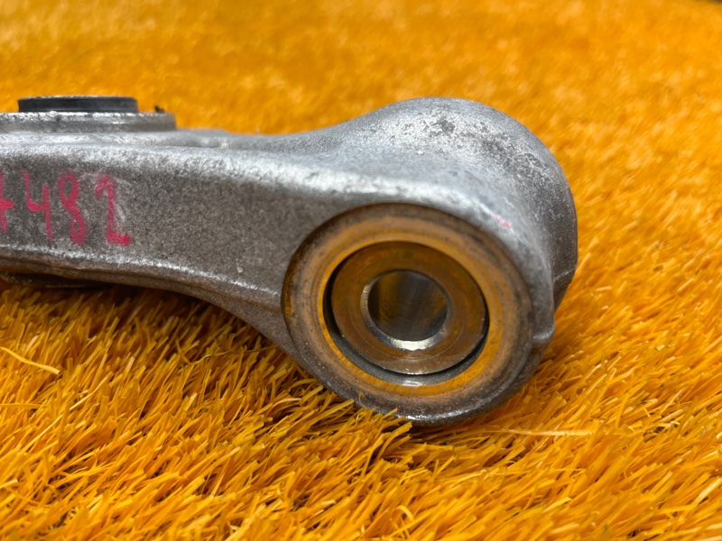 Рычаг подвески нижний, 2500 рублей, Красноярск