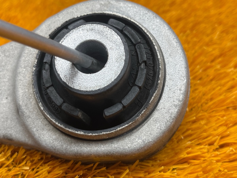 Рычаг подвески нижний, 1000 рублей, Красноярск