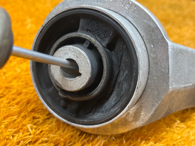 Рычаг подвески нижний, 2000 рублей, Красноярск