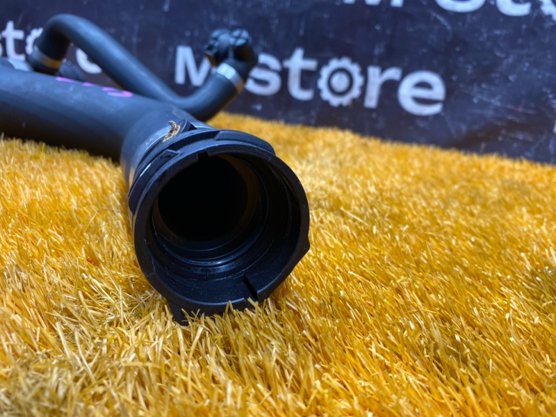 Патрубок радиатора верхний, 3000 рублей, Красноярск