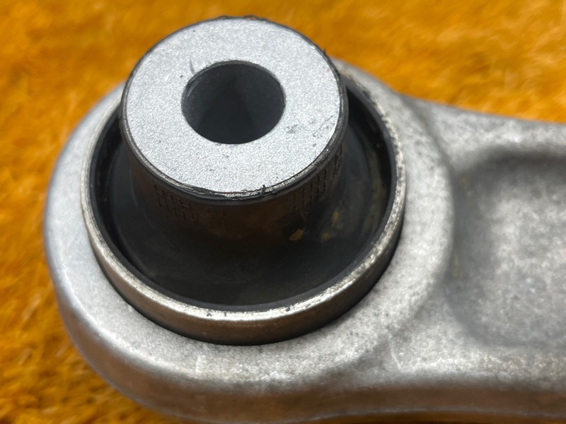 Рычаг подвески нижний, 2000 рублей, Красноярск