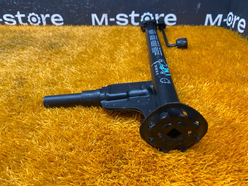 домкрат, 2000 рублей, Красноярск