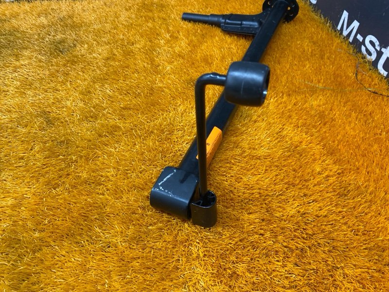 домкрат, 2000 рублей, Красноярск