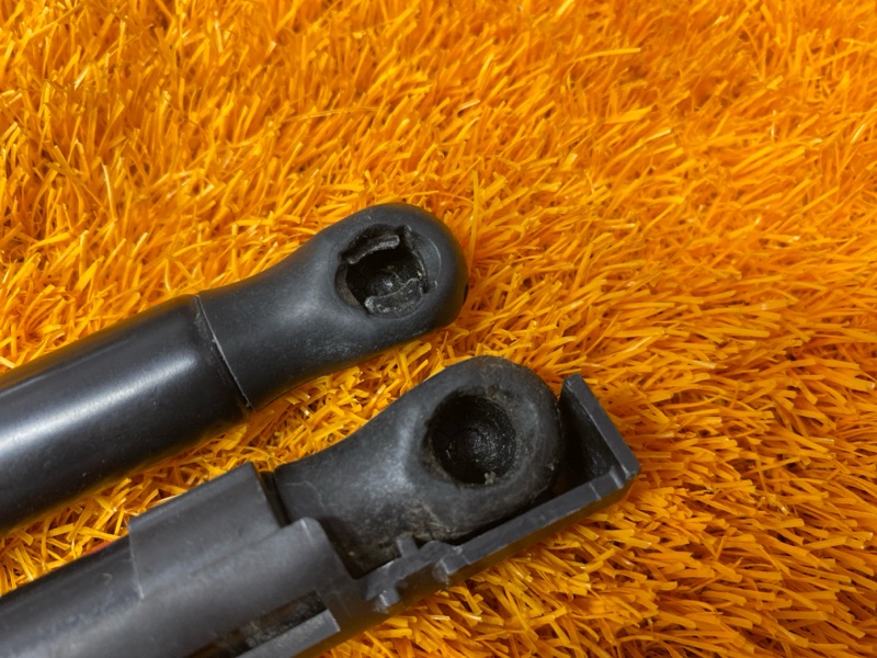 амортизатор капота, 500 рублей, Красноярск