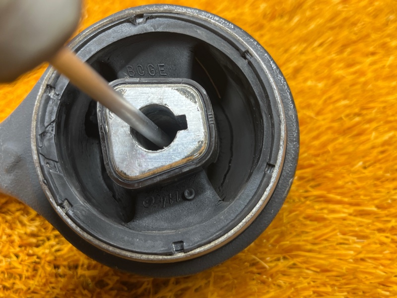 Рычаг подвески верхний, 900 рублей, Красноярск