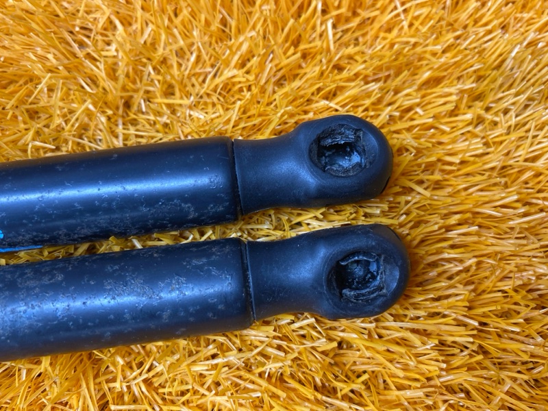 амортизатор багажника, 500 рублей, Красноярск