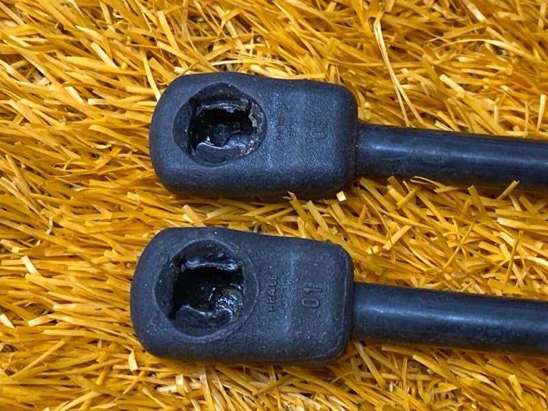 амортизатор капота, 500 рублей, Красноярск