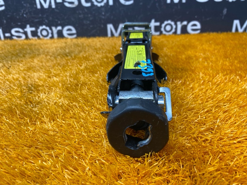 домкрат, 2500 рублей, Красноярск