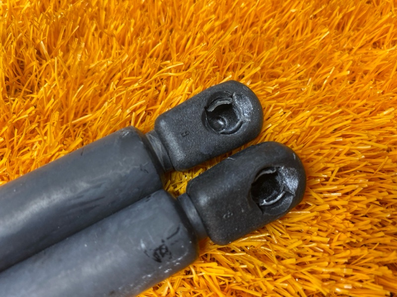 амортизатор капота, 1300 рублей, Красноярск