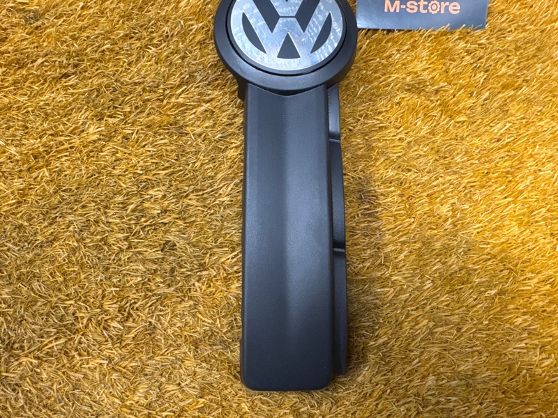 крышка двигателя, 1000 рублей, Красноярск