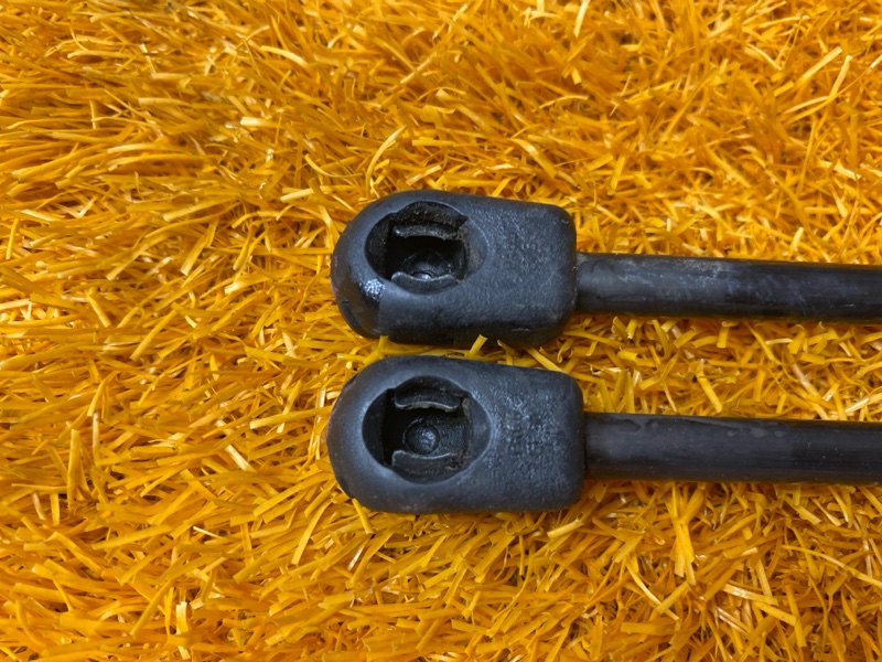 амортизатор капота, 900 рублей, Красноярск