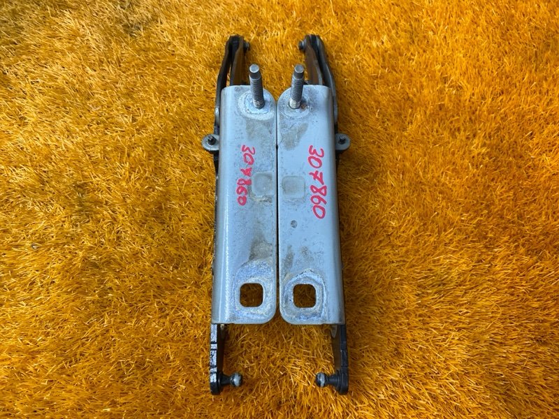 петля капота, 2000 рублей, Красноярск