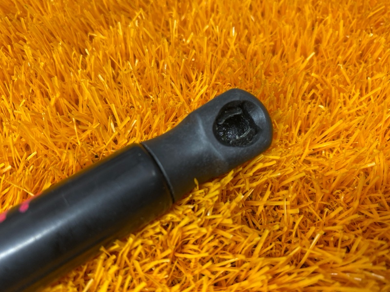 амортизатор капота, 500 рублей, Красноярск