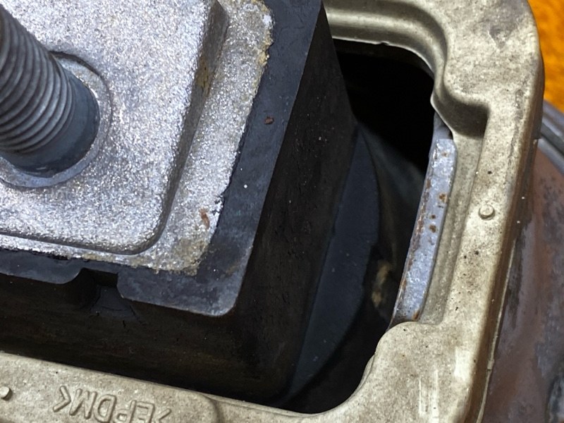 подушка двигателя, 5000 рублей, Красноярск