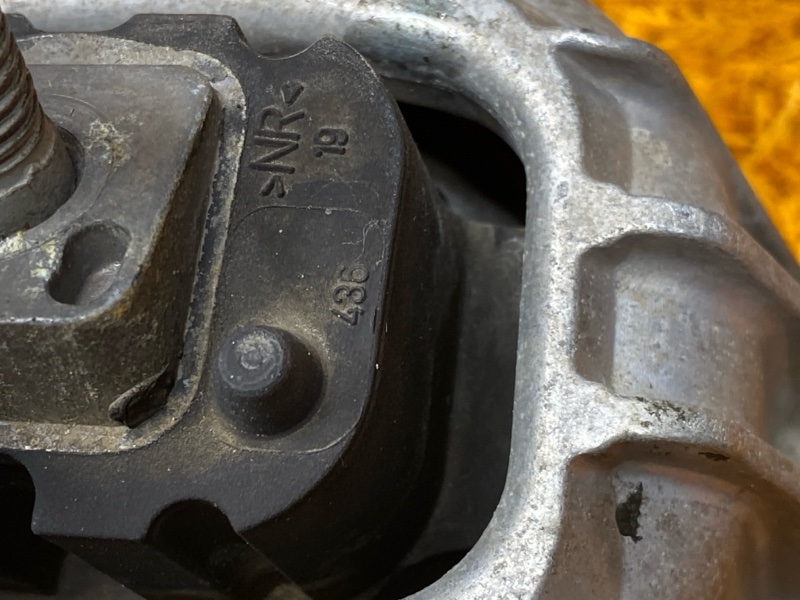 подушка двигателя, 1000 рублей, Красноярск