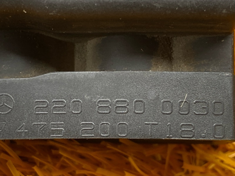 крепление бампера, 1000 рублей, Красноярск