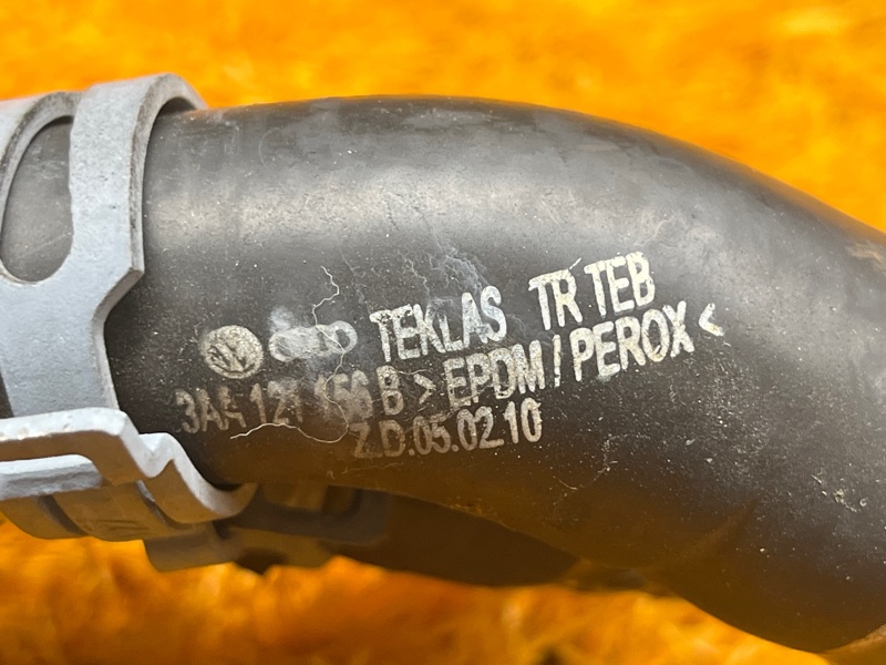 Патрубок системы охлаждения, 1000 рублей, Красноярск