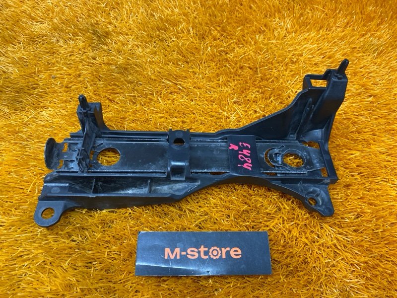 кронштейн фары, 1000 рублей, Красноярск