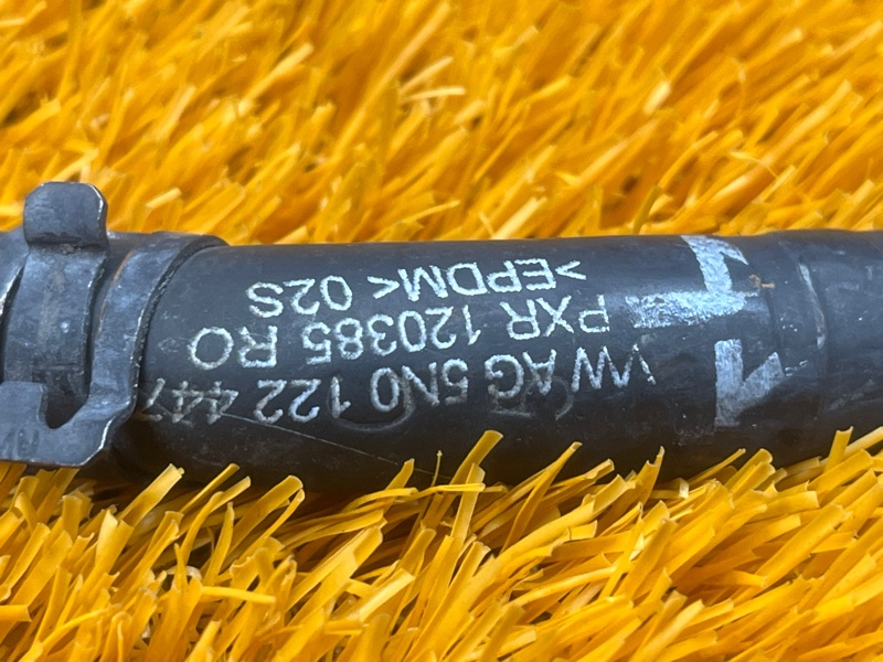 Патрубок системы охлаждения, 450 рублей, Красноярск