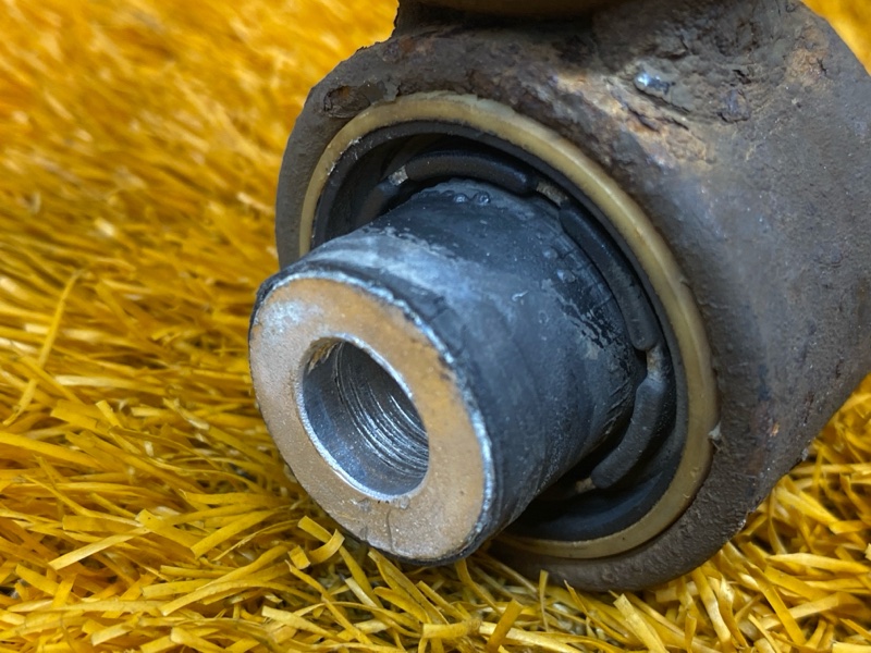 Амортизатор, 2000 рублей, Красноярск