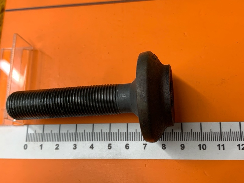 Болт привода, 200 рублей, Красноярск