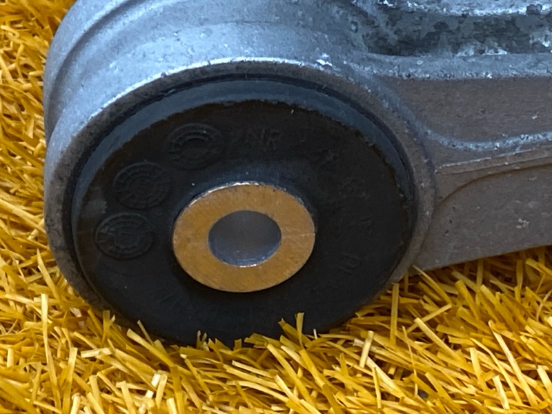 Рычаг подвески верхний, 4500 рублей, Красноярск