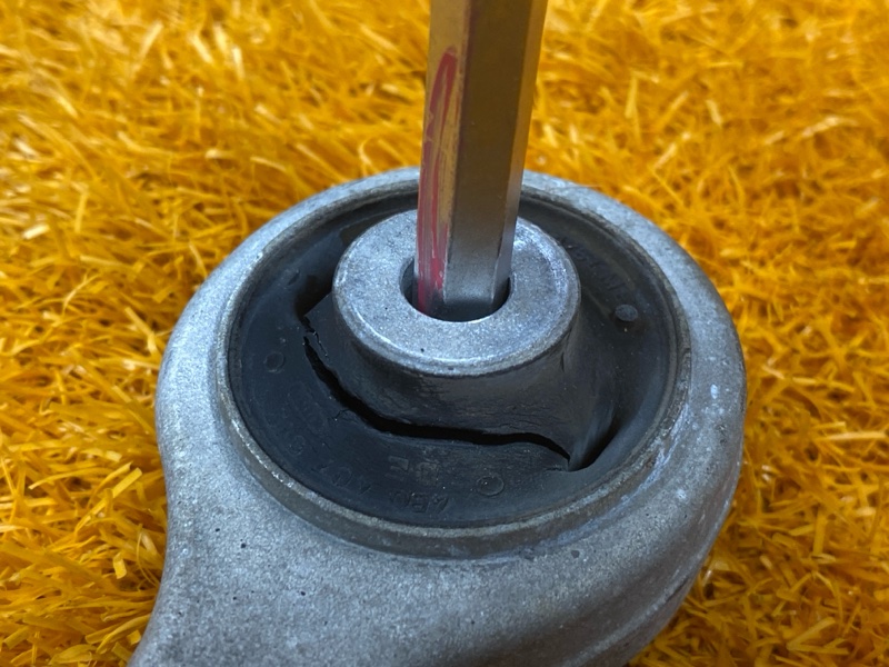 Рычаг подвески верхний, 1000 рублей, Красноярск