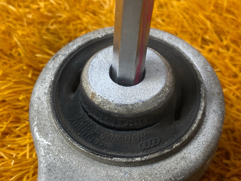 Рычаг подвески верхний, 1000 рублей, Красноярск