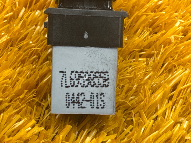 кнопка стеклоподъемника, 400 рублей, Красноярск