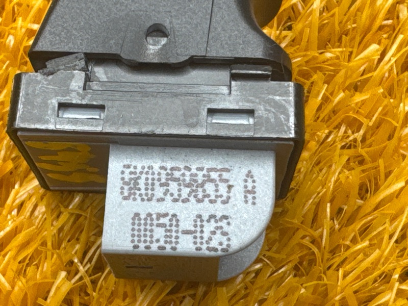 кнопка стеклоподъемника, 300 рублей, Красноярск