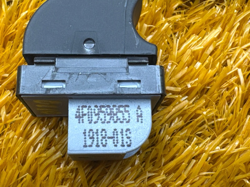 кнопка стеклоподъемника, 200 рублей, Красноярск