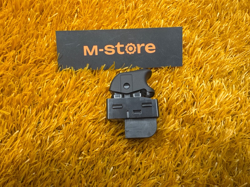 кнопка стеклоподъемника, 500 рублей, Красноярск