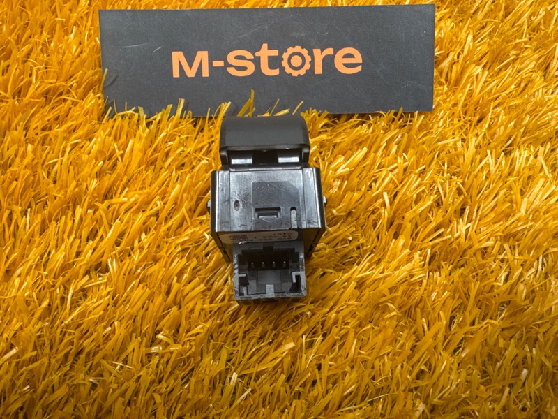 кнопка стеклоподъемника, 500 рублей, Красноярск