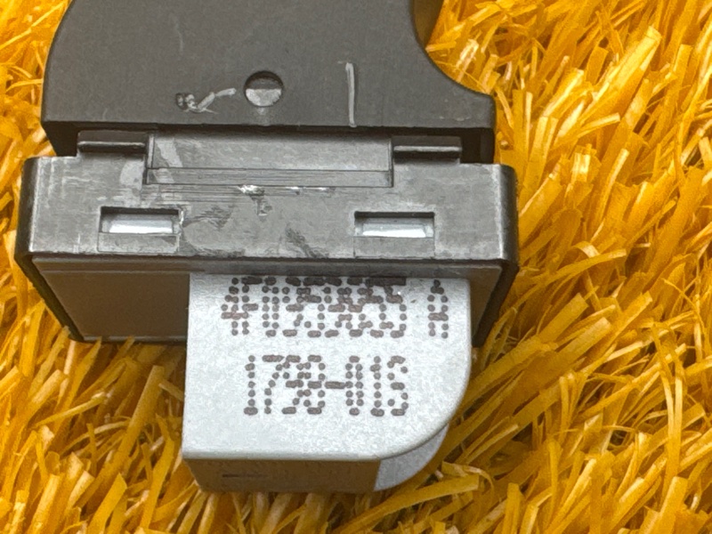 кнопка стеклоподъемника, 200 рублей, Красноярск