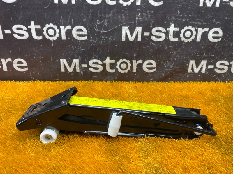 домкрат, 3500 рублей, Красноярск