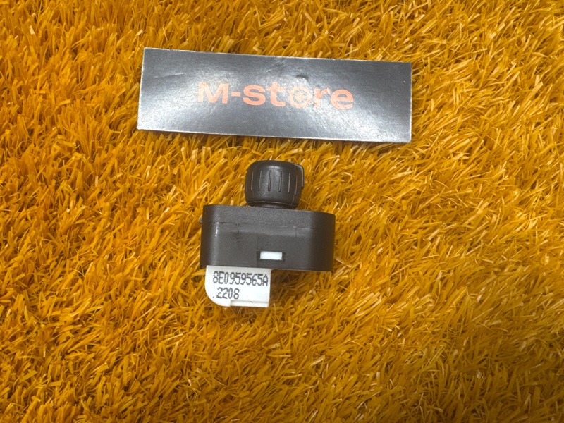 Кнопка регулировки зеркал, 300 рублей, Красноярск