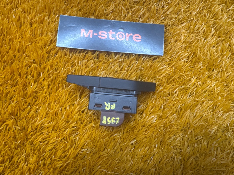 Кнопка центрального замка, 1000 рублей, Красноярск