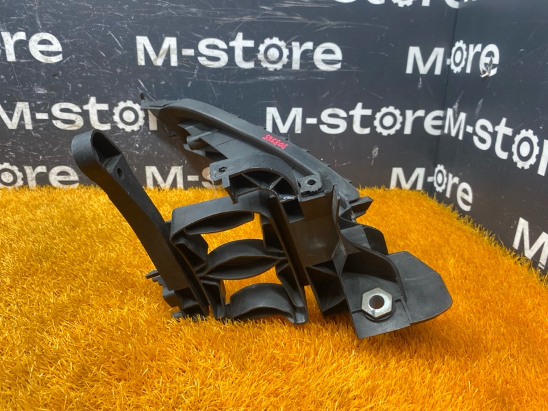 кронштейн фары, 2000 рублей, Красноярск