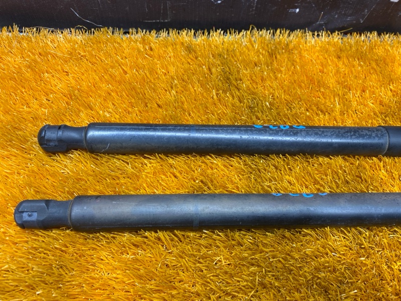 амортизатор багажника, 1000 рублей, Красноярск