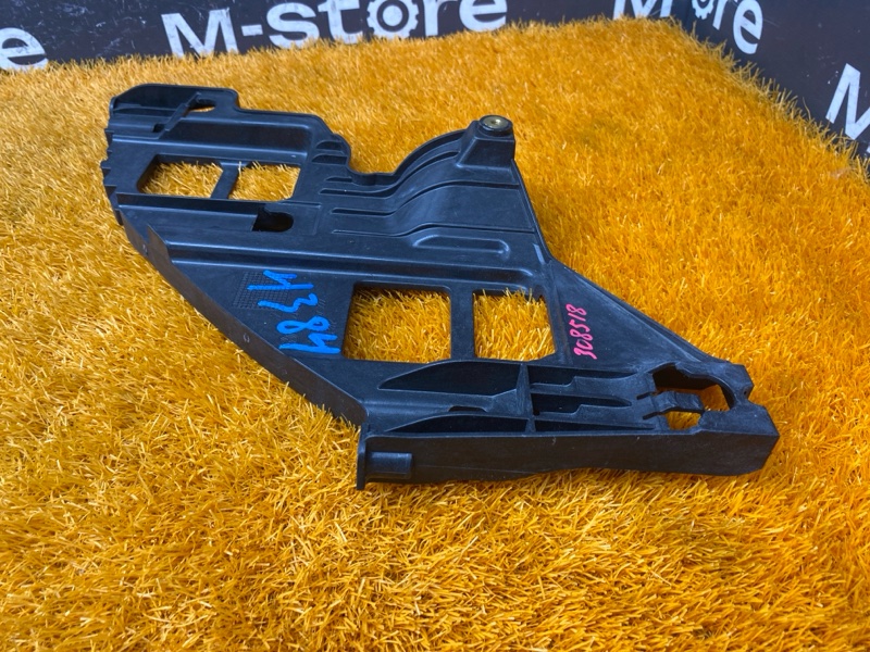 кронштейн фары, 1000 рублей, Красноярск