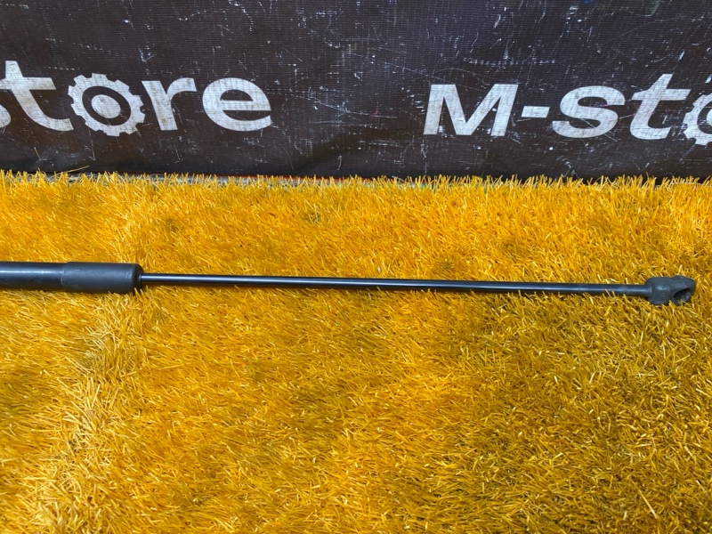 амортизатор капота, 700 рублей, Красноярск