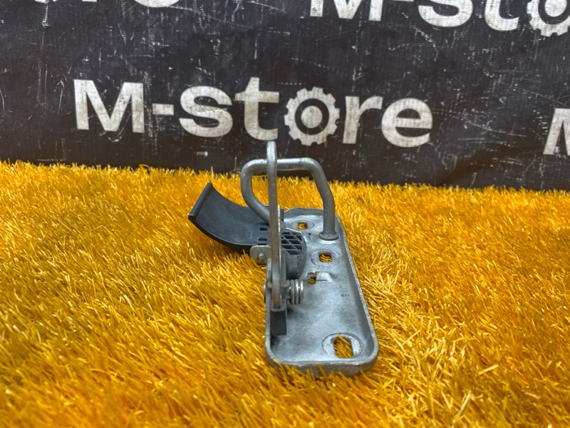 замок капота, 1000 рублей, Красноярск