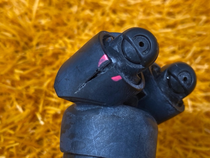 Форсунка омывателя фары, 1000 рублей, Красноярск