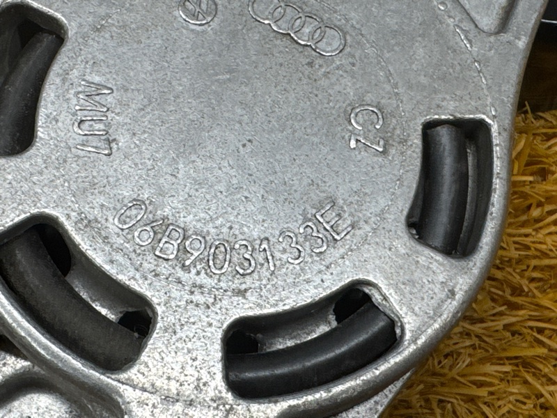 Натяжитель приводного ремня, 2000 рублей, Красноярск