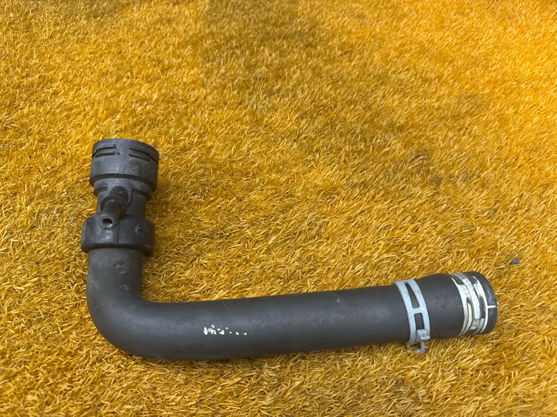 Патрубок радиатора верхний, 3000 рублей, Красноярск