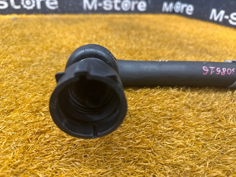 Патрубок радиатора верхний, 3000 рублей, Красноярск