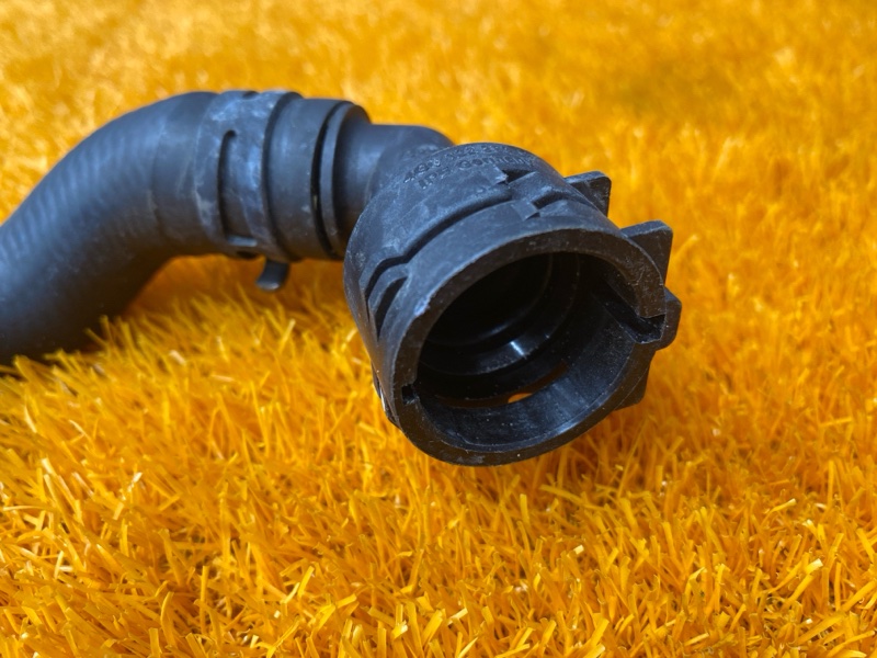 Патрубок системы охлаждения, 1000 рублей, Красноярск