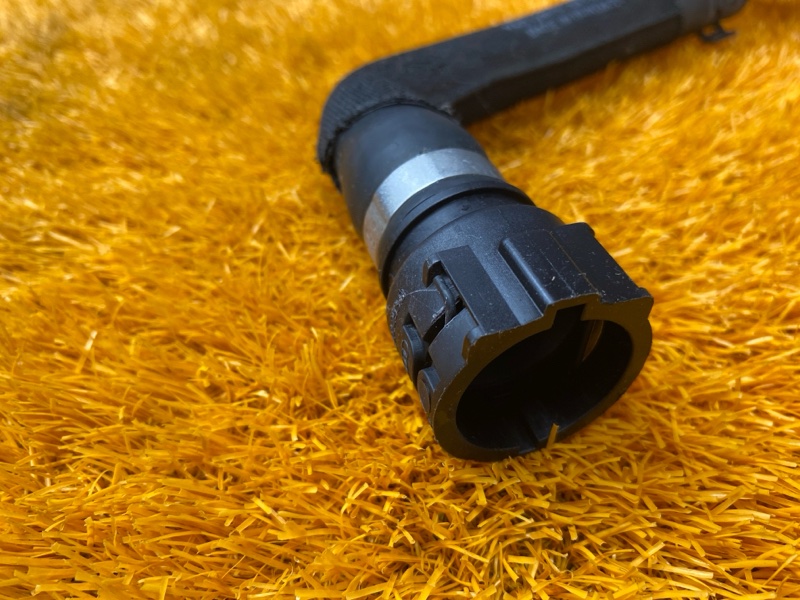 Патрубок системы охлаждения, 1000 рублей, Красноярск