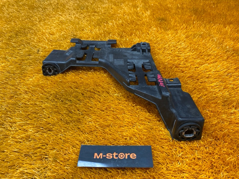 кронштейн фары, 2000 рублей, Красноярск